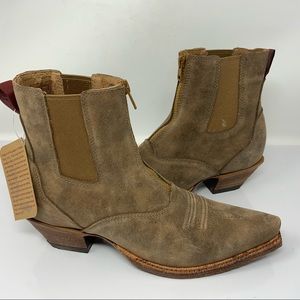 Twisted X Chelsea Cowgirl Booties. Size7.5